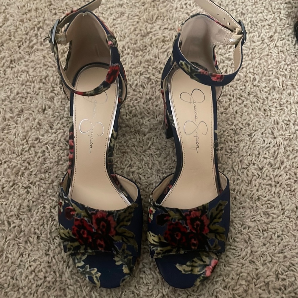 Jessica Simpson floral heels size 6.5